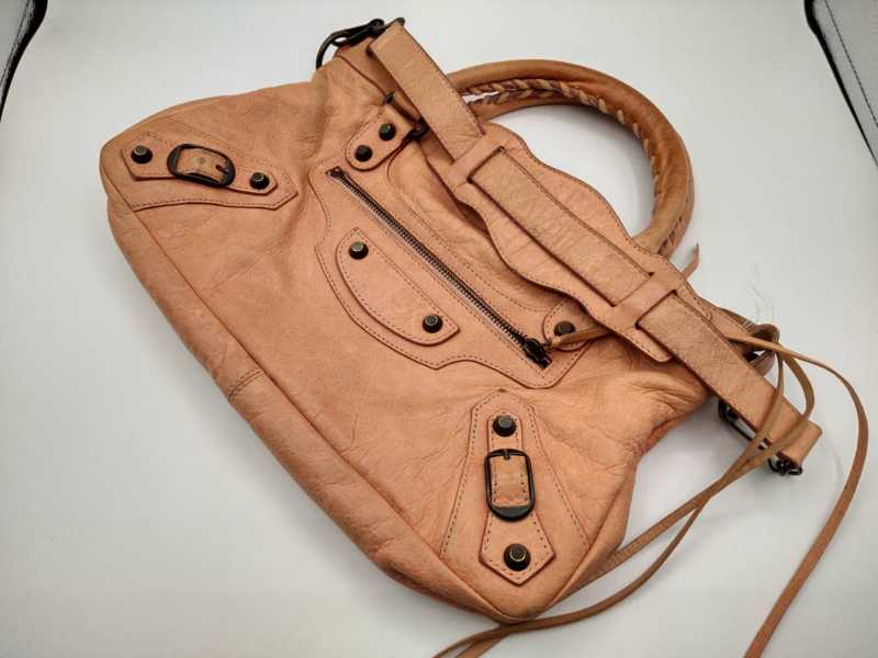 バレンシアガ買取　ザ・ファースト